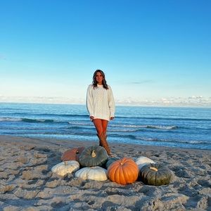 Meet your Posher, Ava